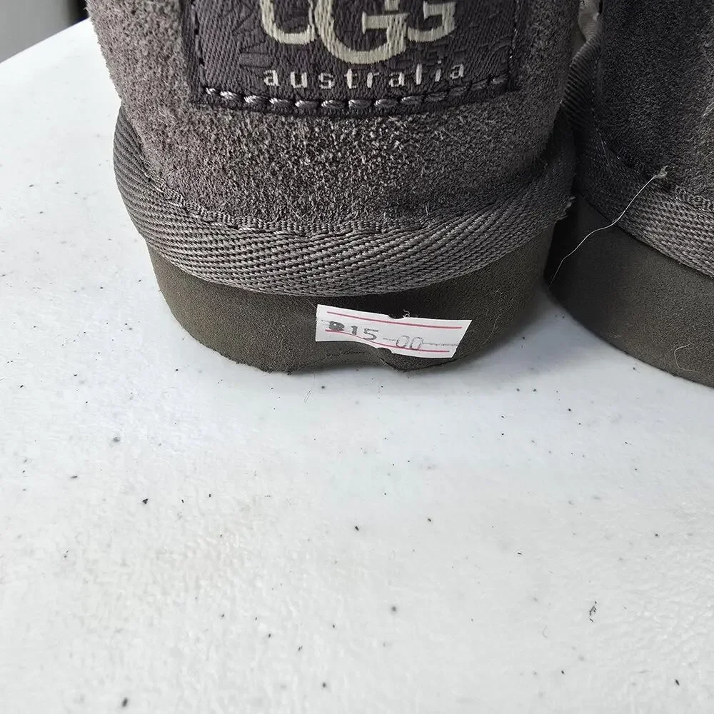 UGG Classic Tall Boots Womens Size 8 Gray Suede Shearling Lined